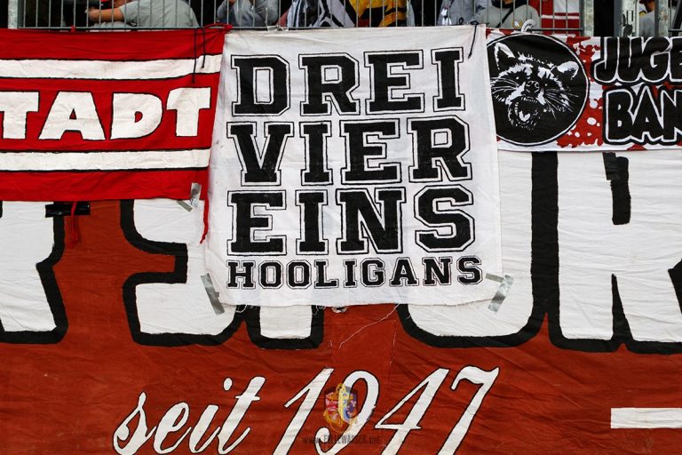 Das Netzwerk der KSV-Hooligans: Neonazis, Kampfsport und ...